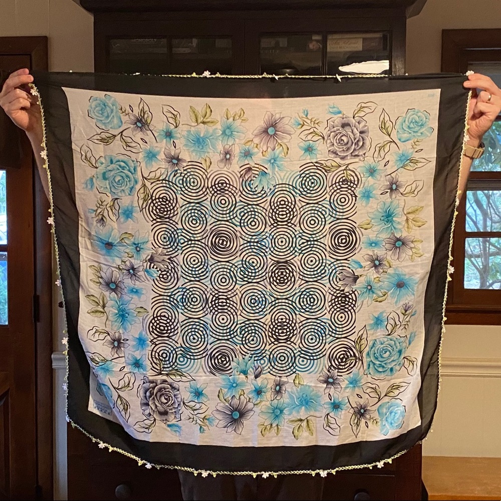 Beautiful scarf from Bulgaria